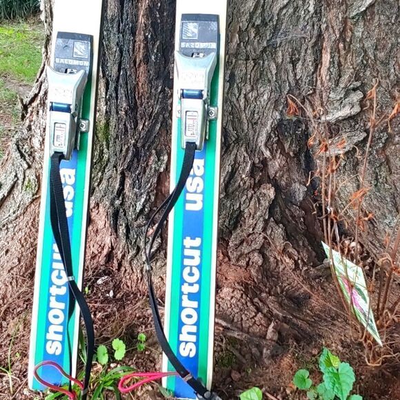 Vintage k2 444 short cut USA Salomon skis - Picture 2 of 9